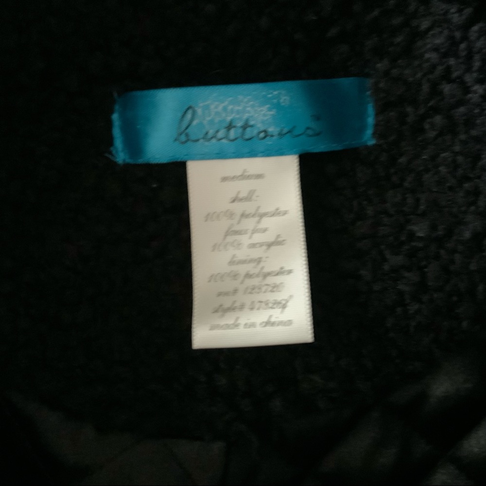 Buttons Vest - Picture 2 of 5